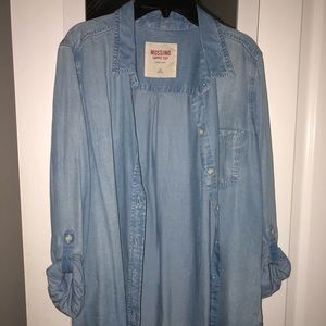 Target button down top